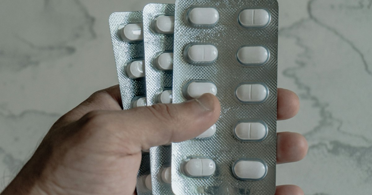 Side Effects and Contraindications of Acetylsalicylic Acid (Low Doses)